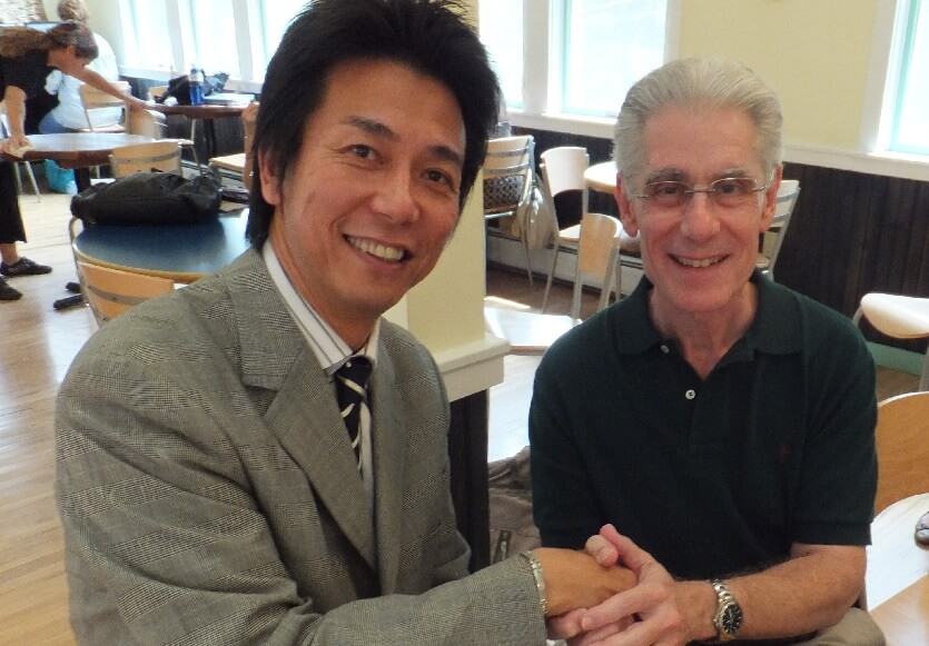 2011年アメリカ・オメガインスティチュート（Omega Institute）にて　ワイス博士と